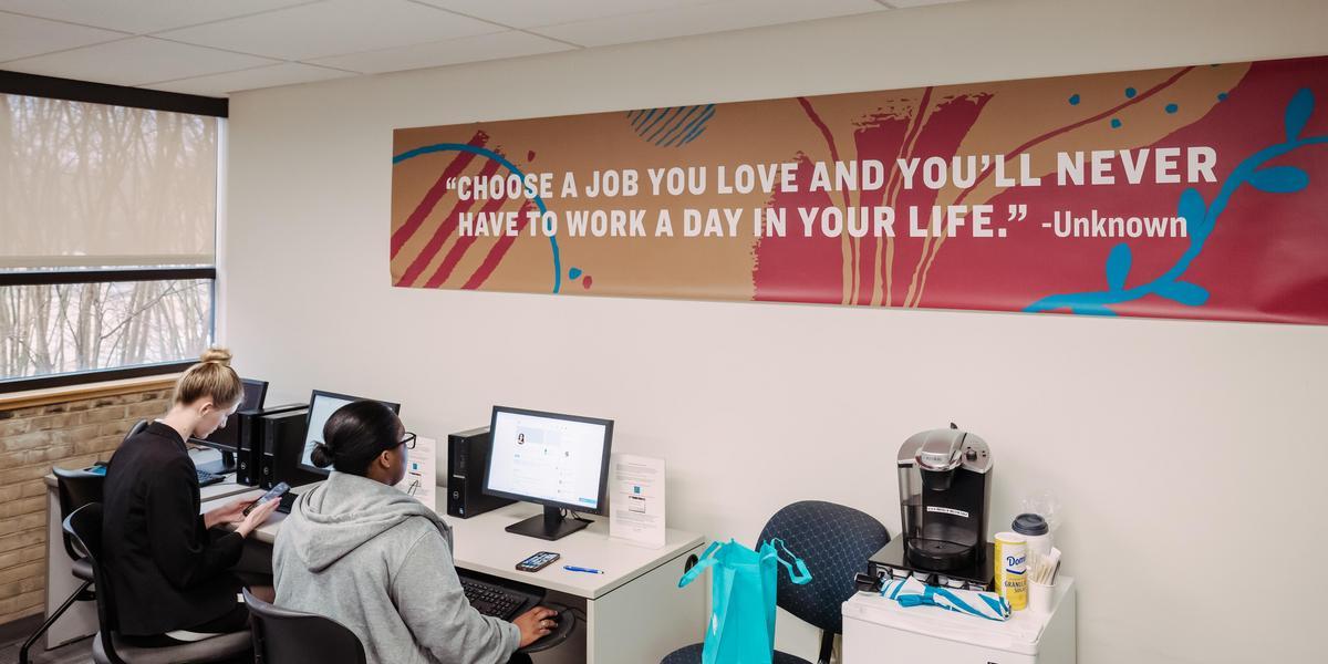 R&eacute;sum&eacute; Writing Workshop - image